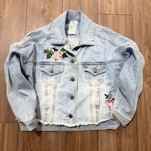 Sadie & Sage Rose Embroidered Cropped Denim Jacket XS